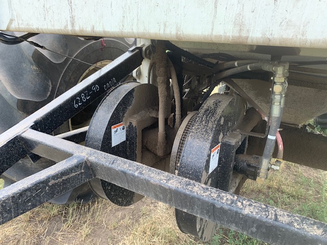 2004 Bourgault 5710 Air Drill