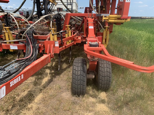 2004 Bourgault 5710 Air Drill