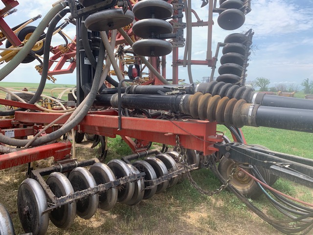 2004 Bourgault 5710 Air Drill