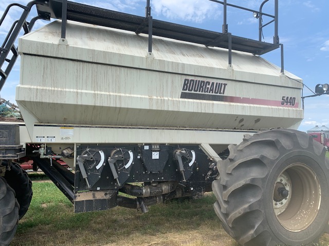 2004 Bourgault 5710 Air Drill