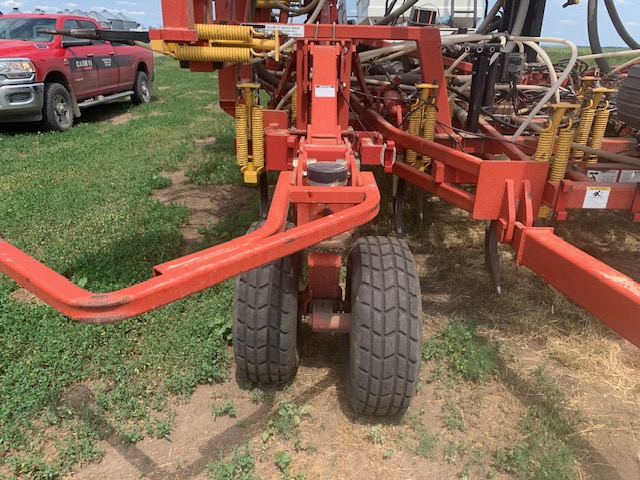 2004 Bourgault 5710 Air Drill