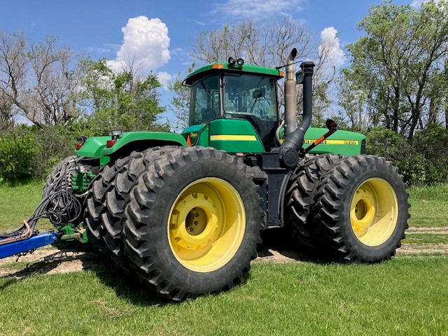 2001 John Deere 9400 Tractor