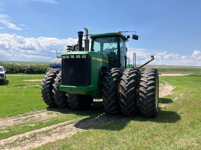 2001 John Deere 9400 Tractor