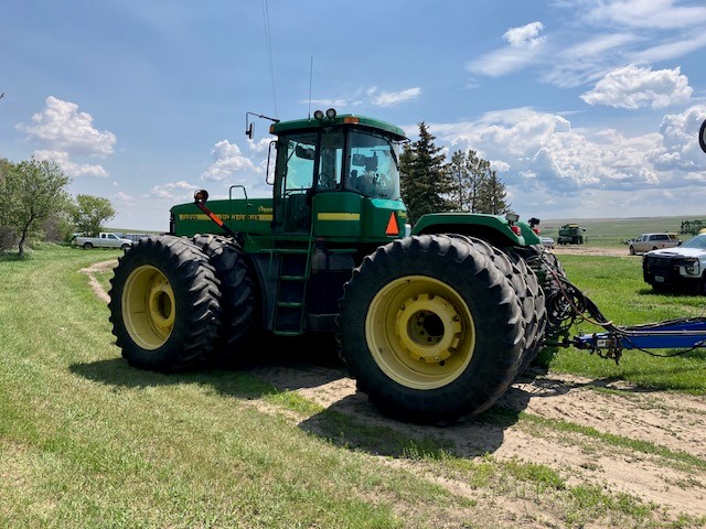 2001 John Deere 9400 Tractor