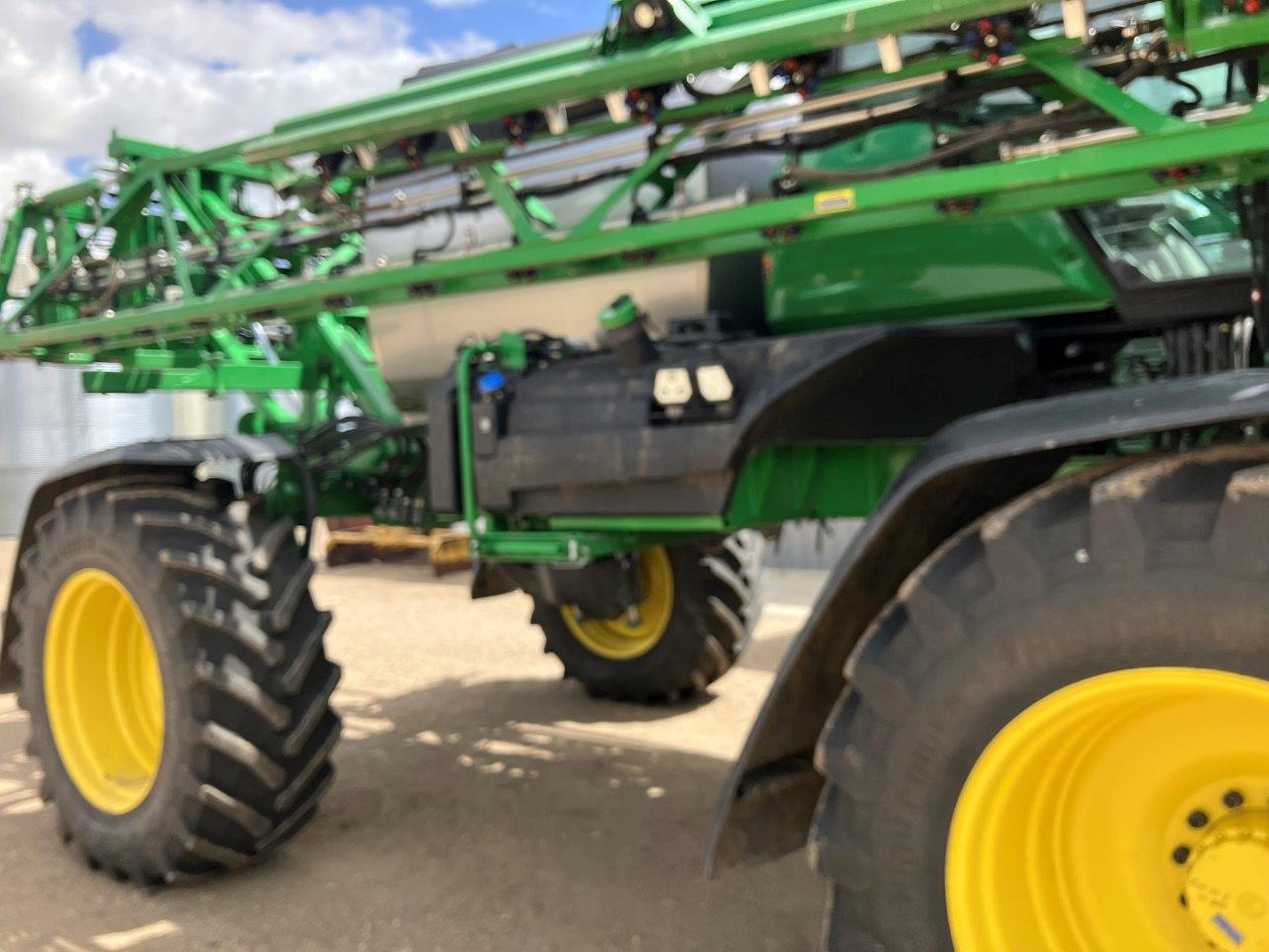 2023 John Deere 412R Sprayer/High Clearance