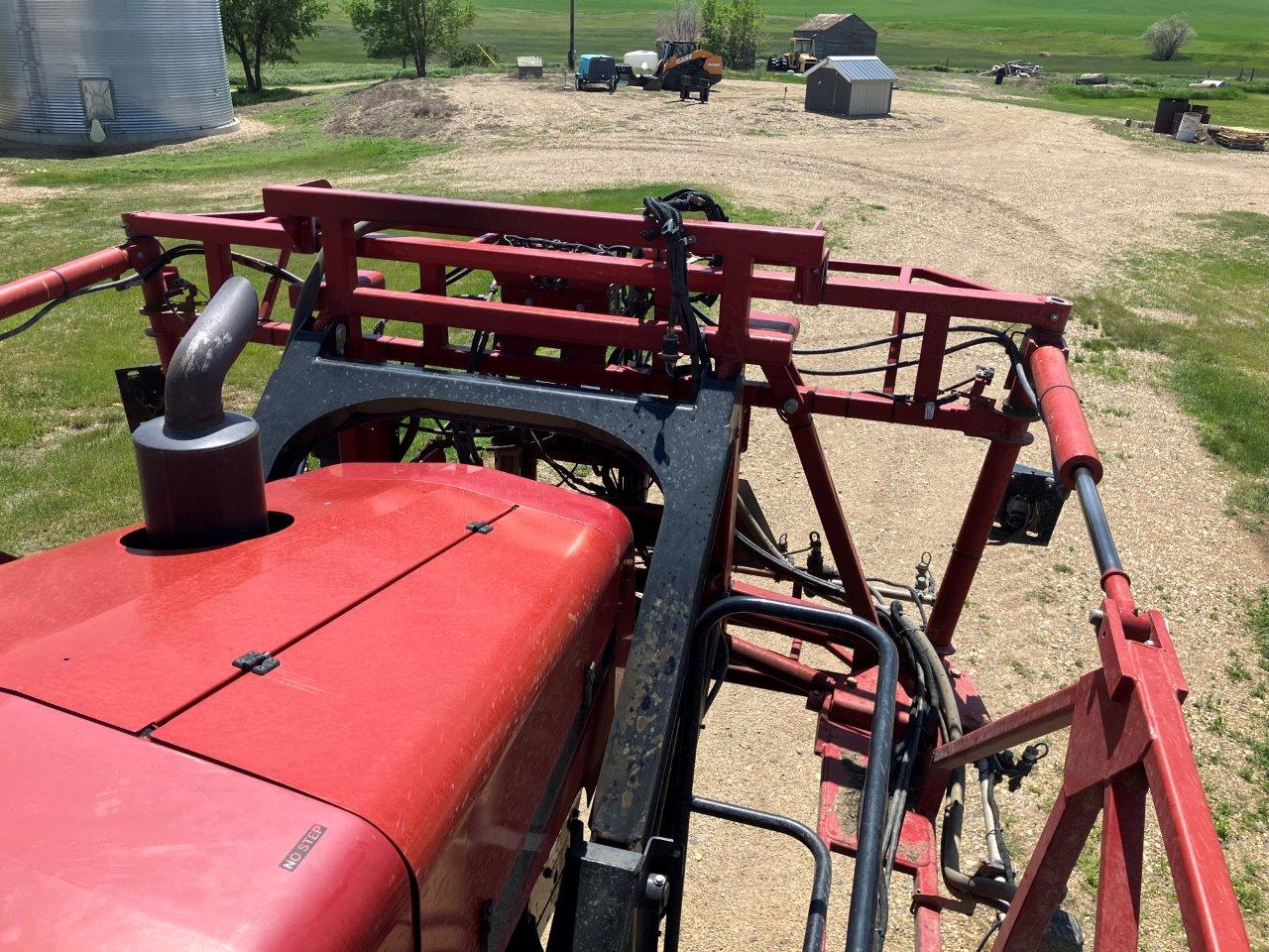 2011 Case IH PAT3330 Sprayer/High Clearance