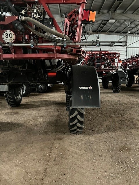 2013 Case IH Patriot 3330 Sprayer/High Clearance