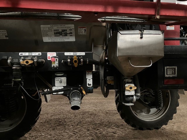 2013 Case IH Patriot 3330 Sprayer/High Clearance