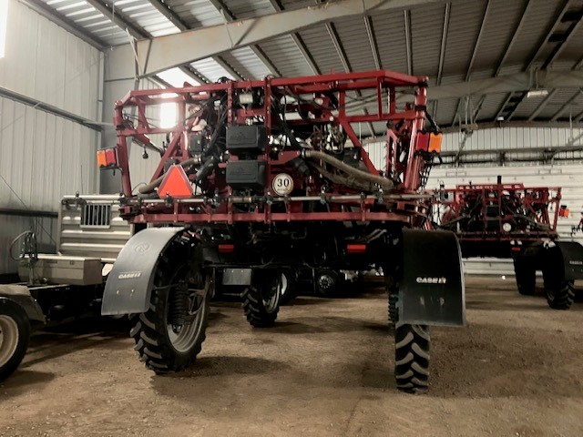 2013 Case IH Patriot 3330 Sprayer/High Clearance