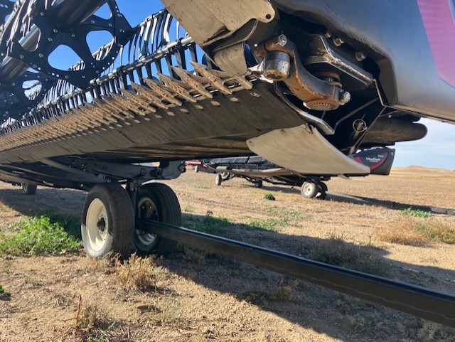 2019 MacDon FD140 Header Combine