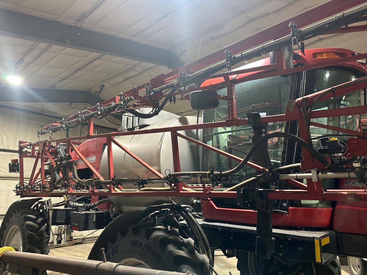 2011 Case IH Patriot 4420 Sprayer/High Clearance