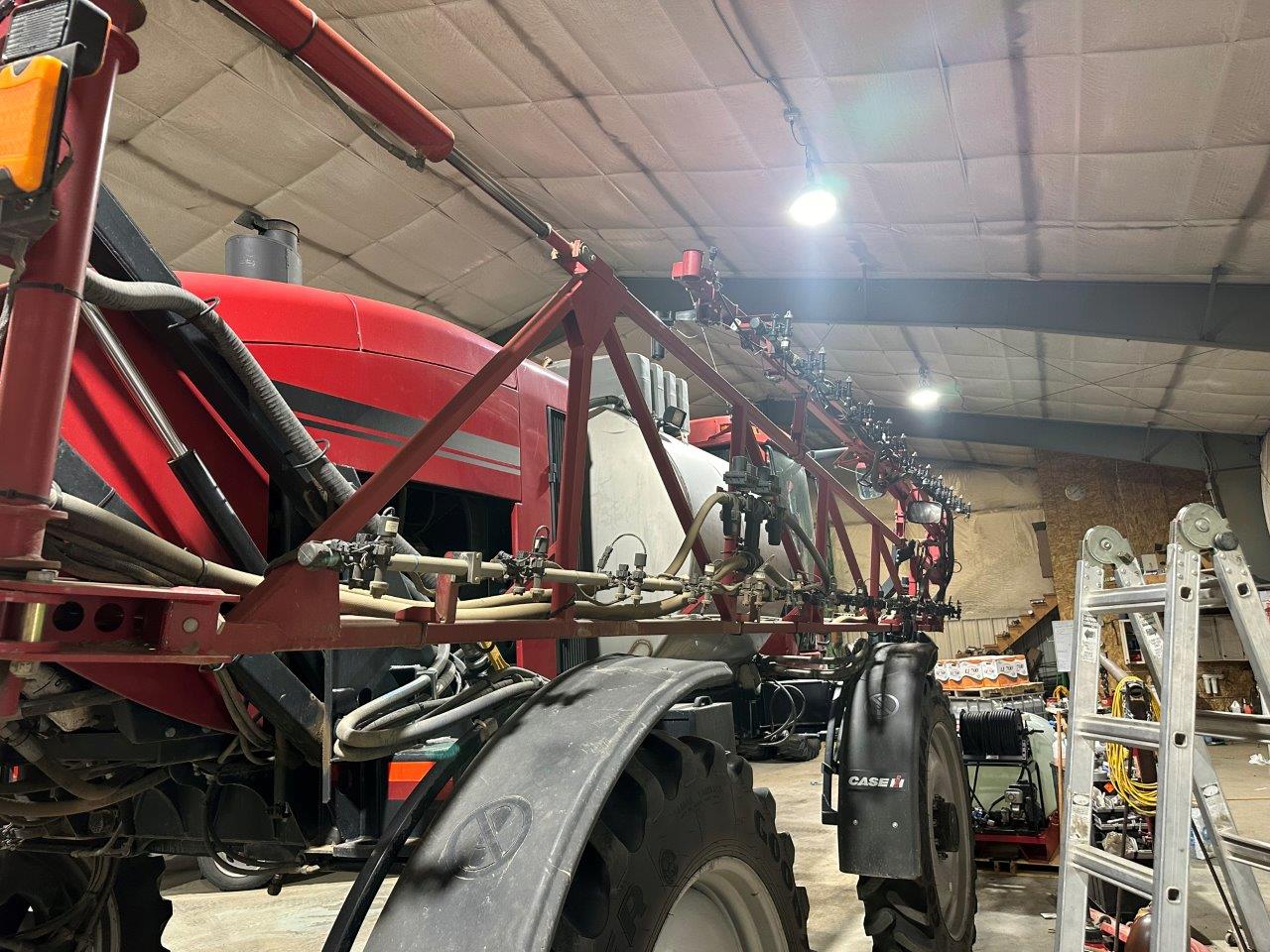 2011 Case IH Patriot 4420 Sprayer/High Clearance