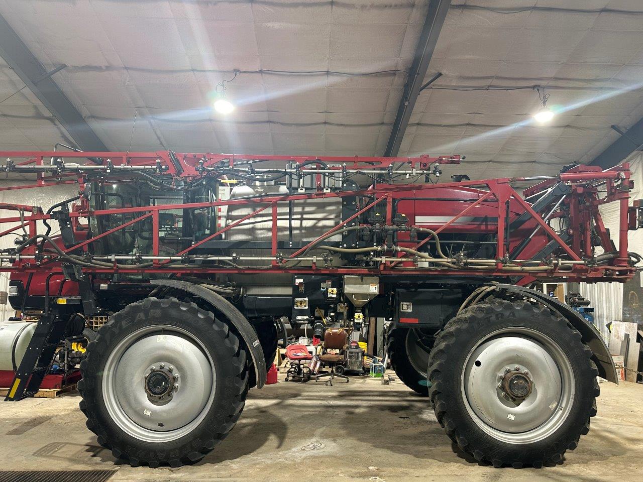 2011 Case IH Patriot 4420 Sprayer/High Clearance