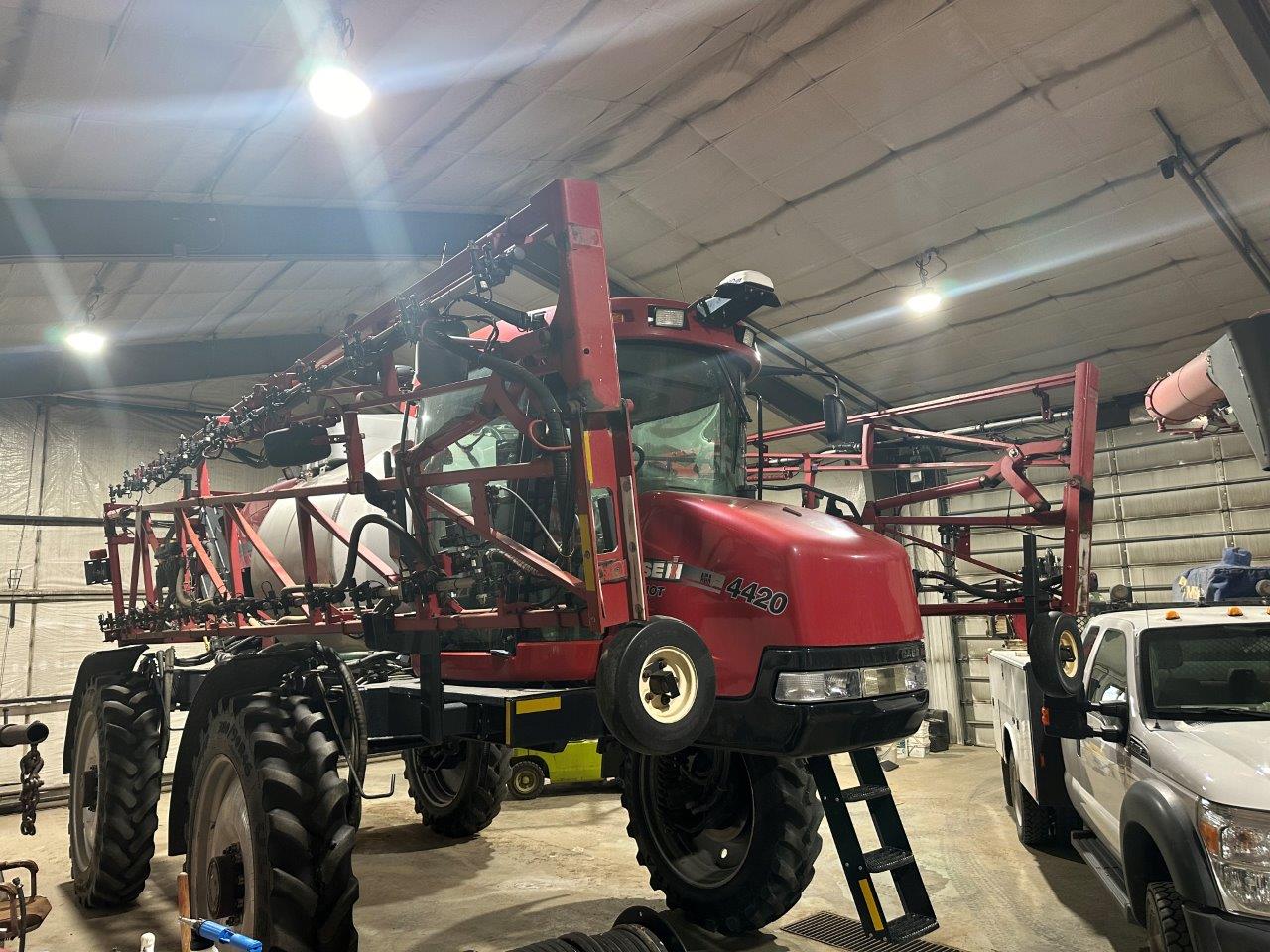 2011 Case IH Patriot 4420 Sprayer/High Clearance