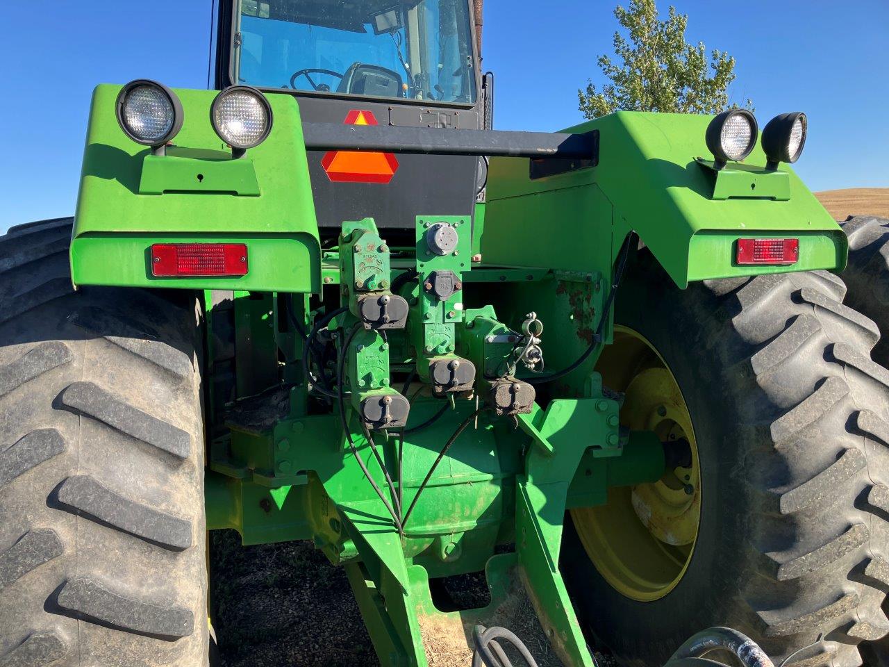 1992 John Deere 8760 Tractor