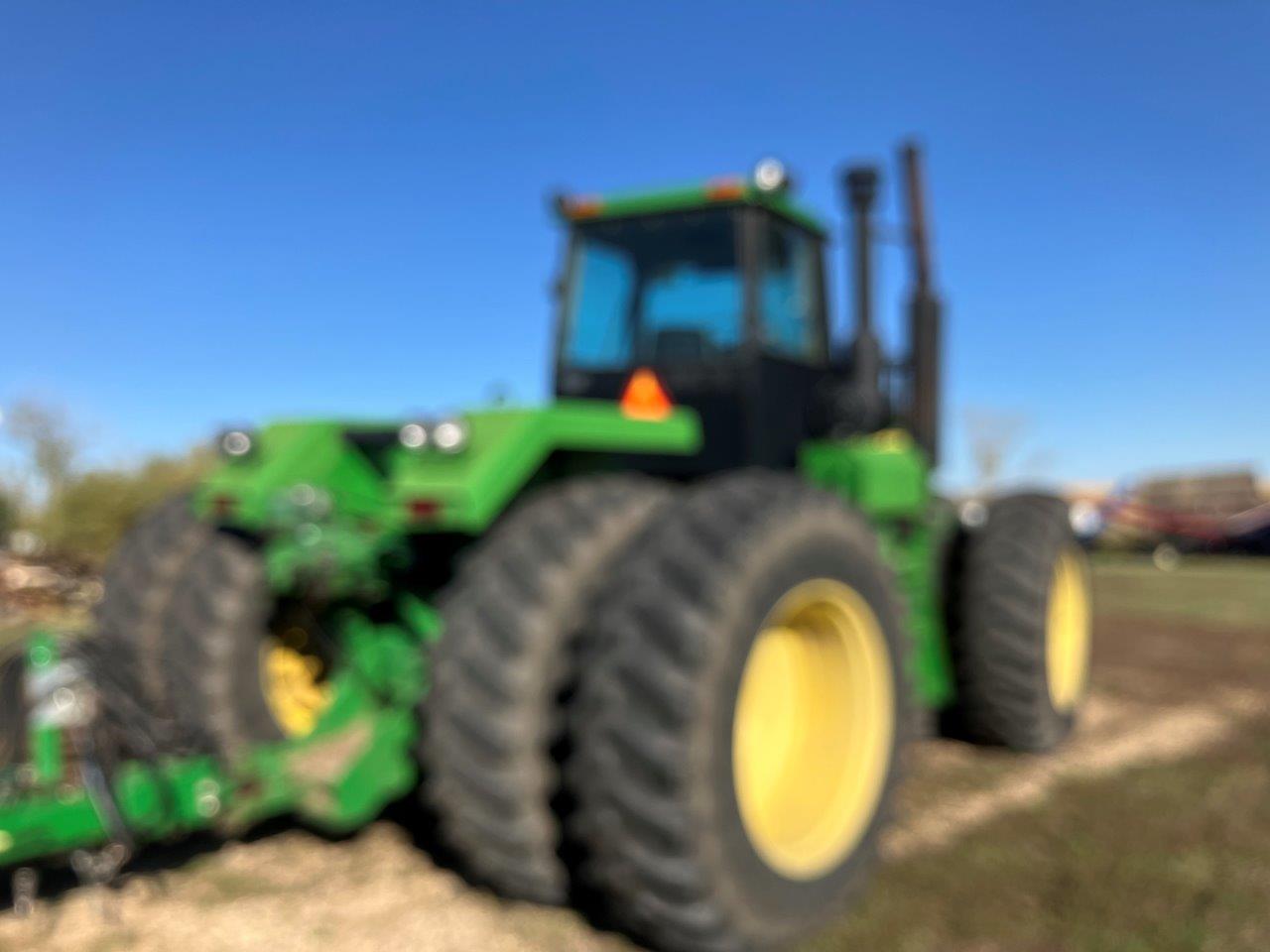 1992 John Deere 8760 Tractor