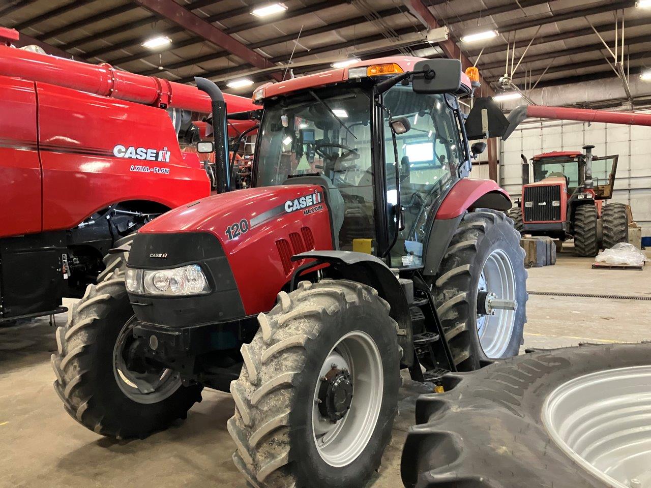 2013 Case IH Maxxum 120 MC Tractor