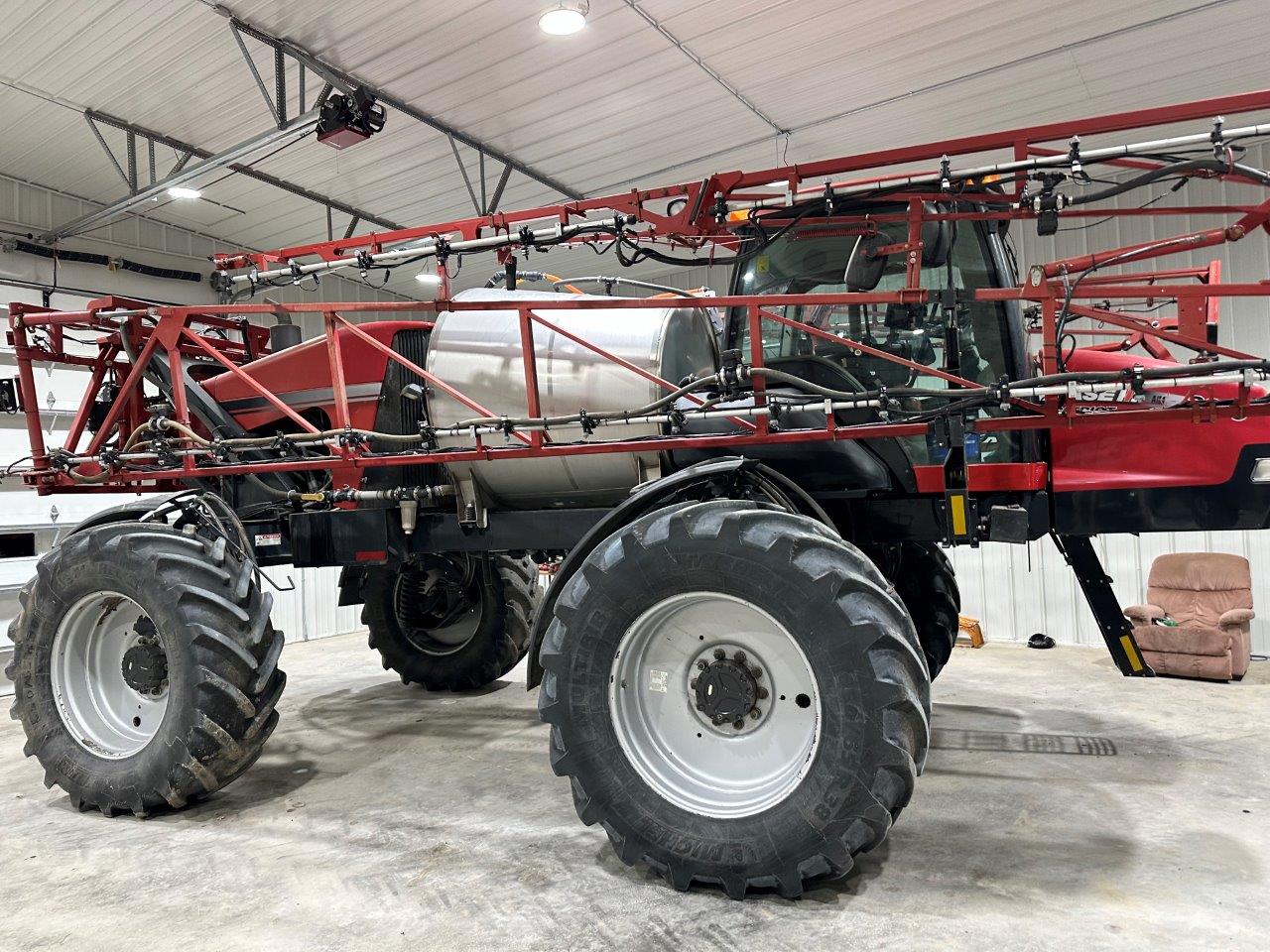 2012 Case IH Patriot 3330 Sprayer/High Clearance