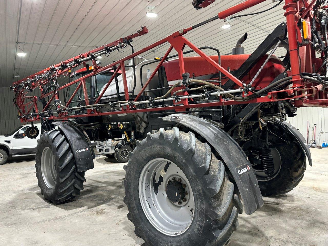 2012 Case IH Patriot 3330 Sprayer/High Clearance