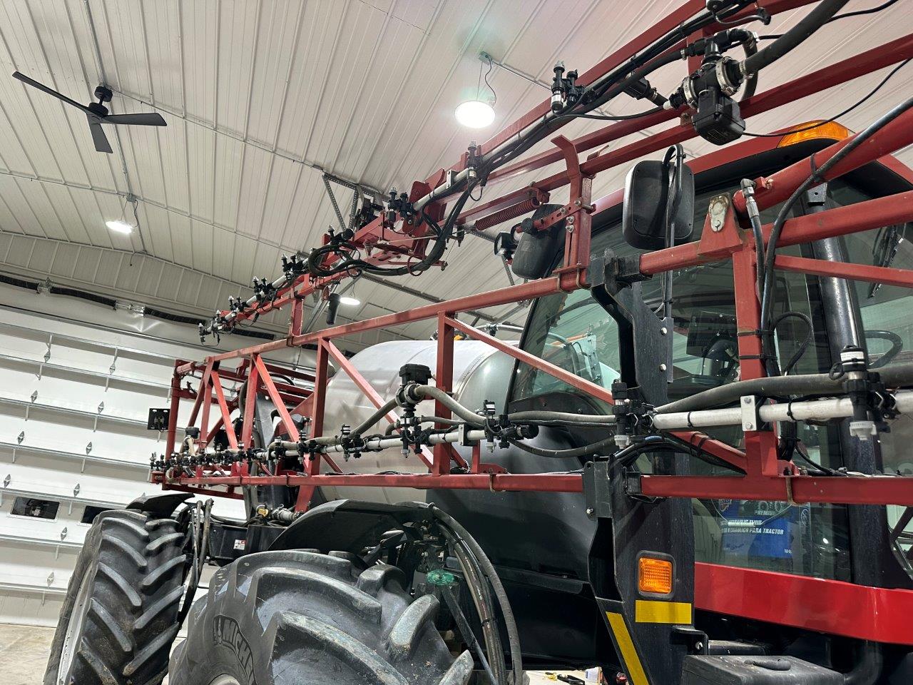 2012 Case IH Patriot 3330 Sprayer/High Clearance