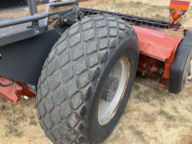 2009 AGCO Hesston 9345 Windrower