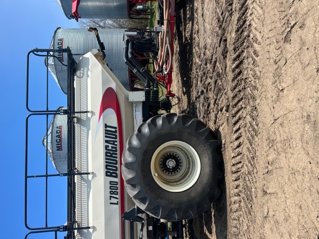 2018 Bourgault 3420 Air Drill