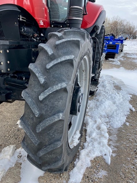 2017 Case IH Magnum 340 Rowtrac Tractor