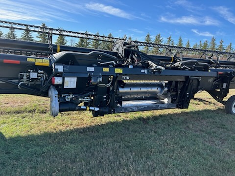 2019 MacDon FD140 Header Combine