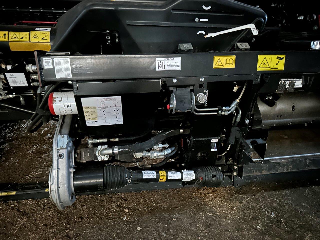 2019 MacDon FD140 Header Combine