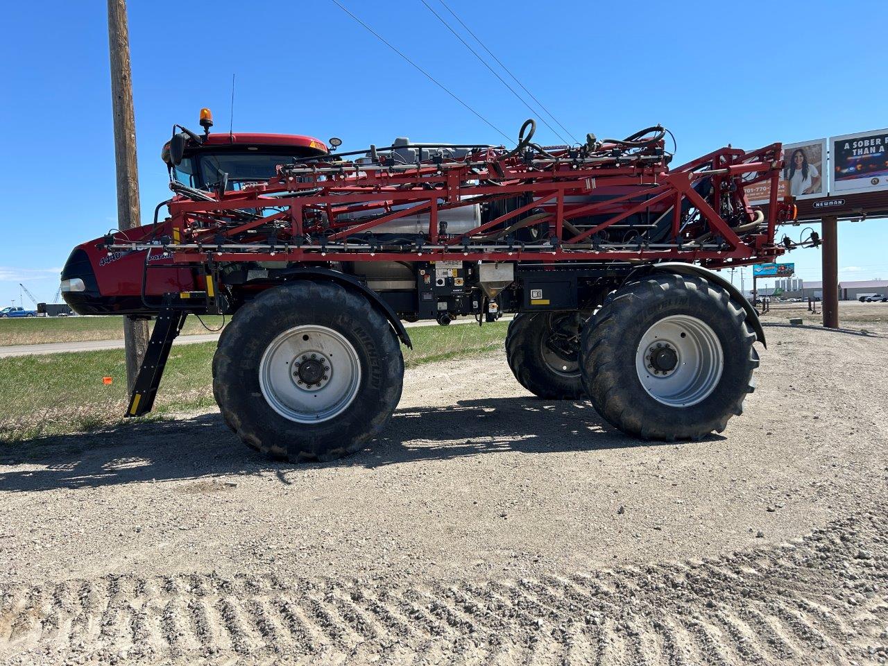2018 Case IH PAT4440 Sprayer/High Clearance