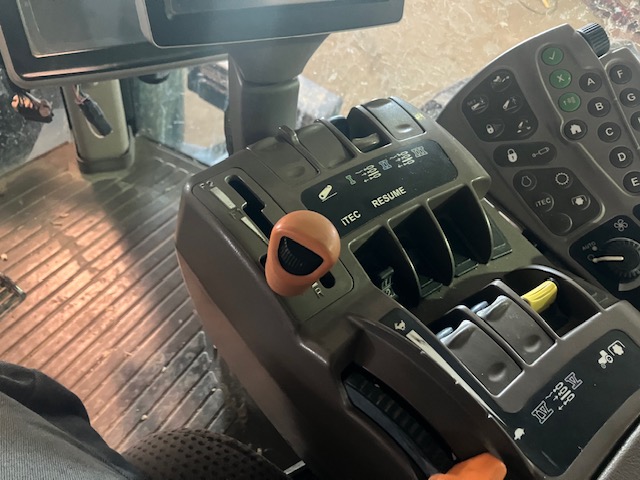 2012 John Deere 8285R Tractor