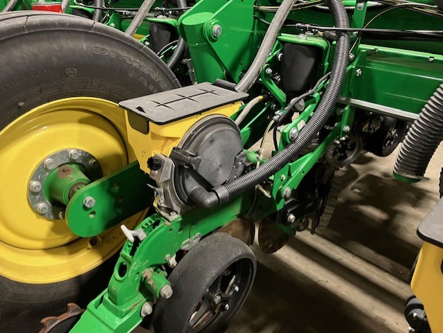 2019 John Deere 1775NT Planter