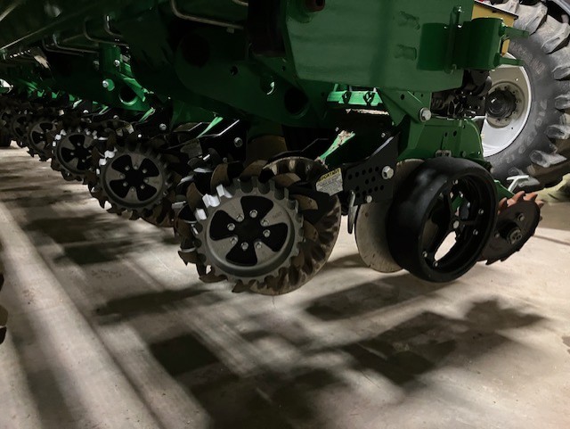 2019 John Deere 1775NT Planter