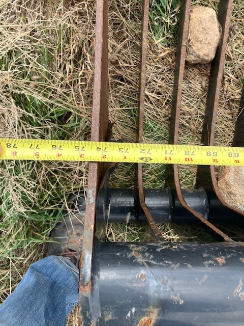 2014 Misc ROCK BKT W GRAPL Bucket