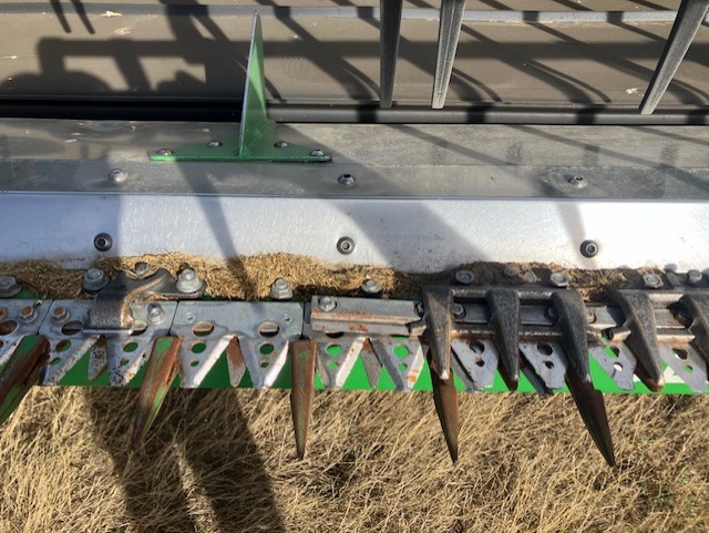 2022 John Deere HD40R Header Rigid