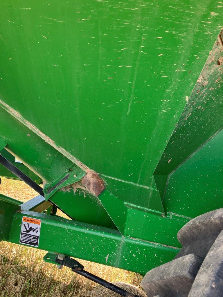 2013 Unverferth 1015 Grain Cart