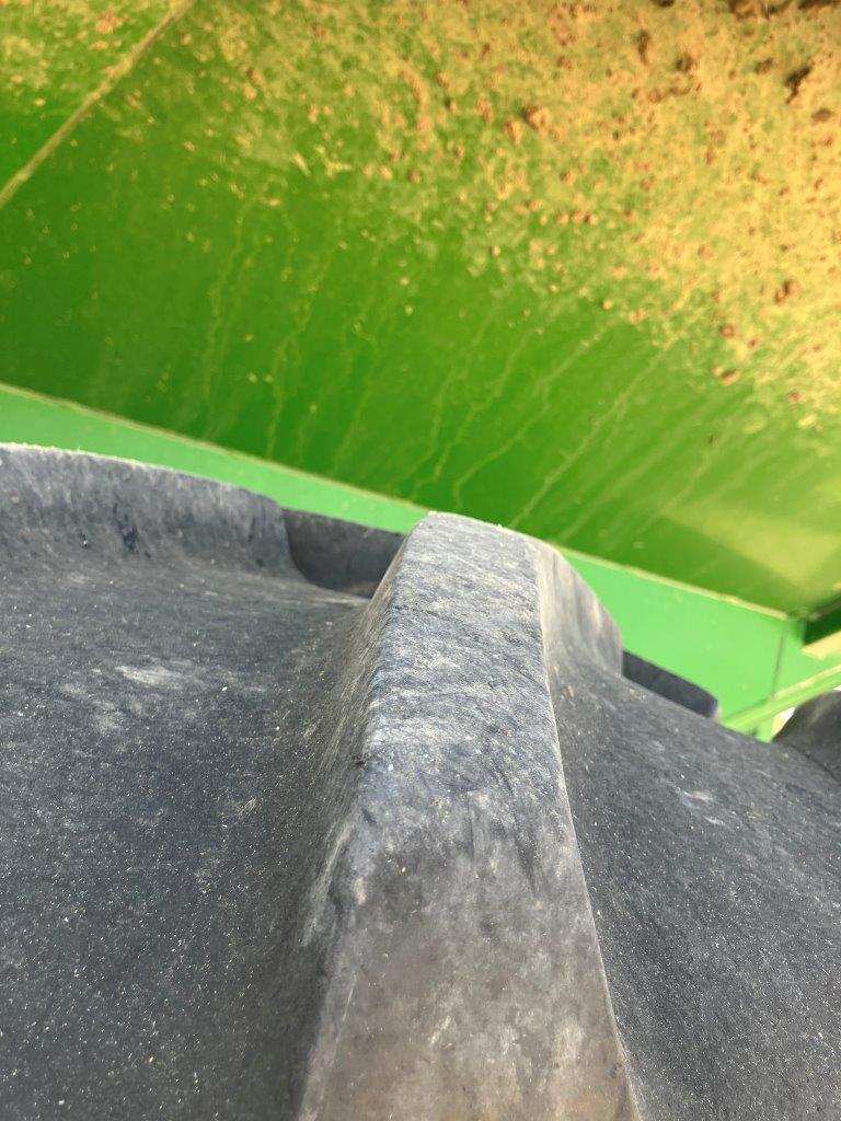 2013 Unverferth 1015 Grain Cart