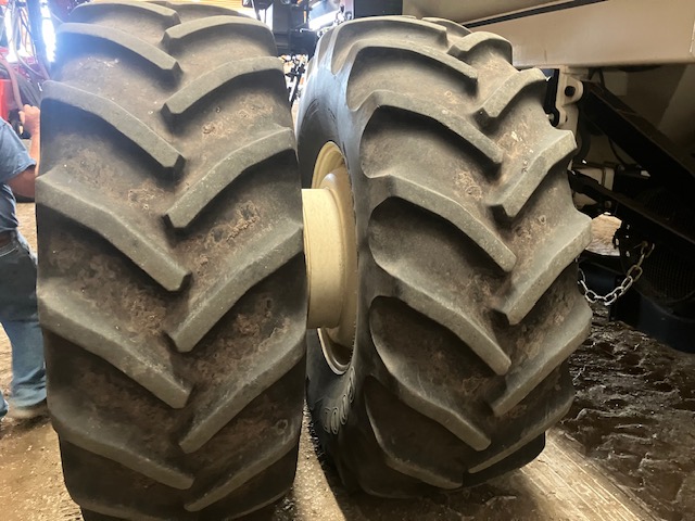 2009 Bourgault 3310-65 Air Seeder