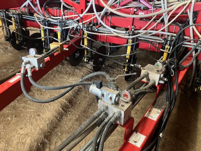 2009 Bourgault 3310-65 Air Seeder