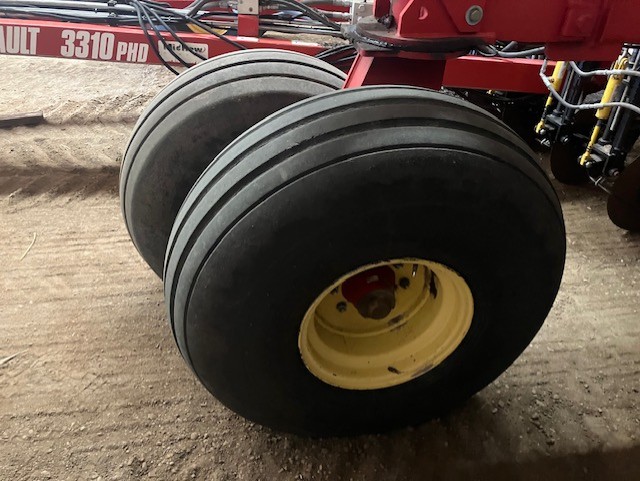 2009 Bourgault 3310-65 Air Seeder