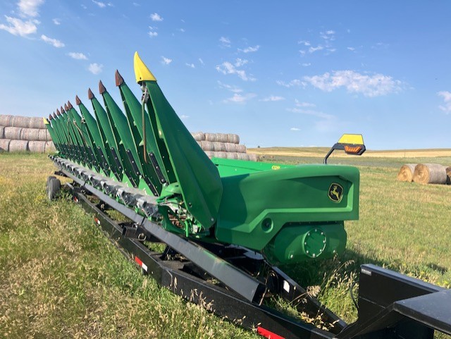 2022 John Deere C12R Header Rigid
