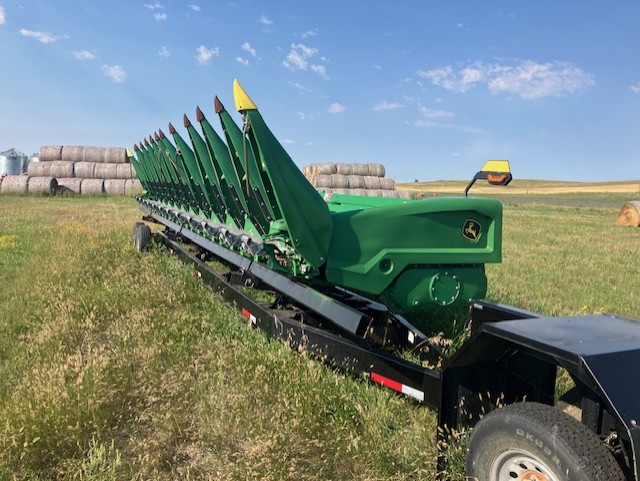 2022 John Deere C12R Header Rigid