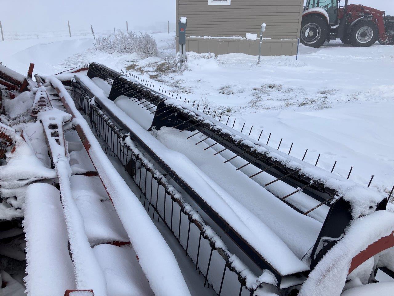 1997 Case IH 8825 Windrower