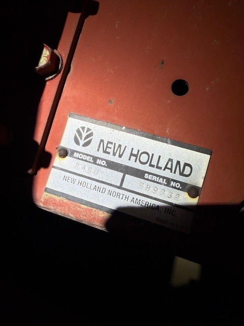 1996 New Holland 2450 Windrower
