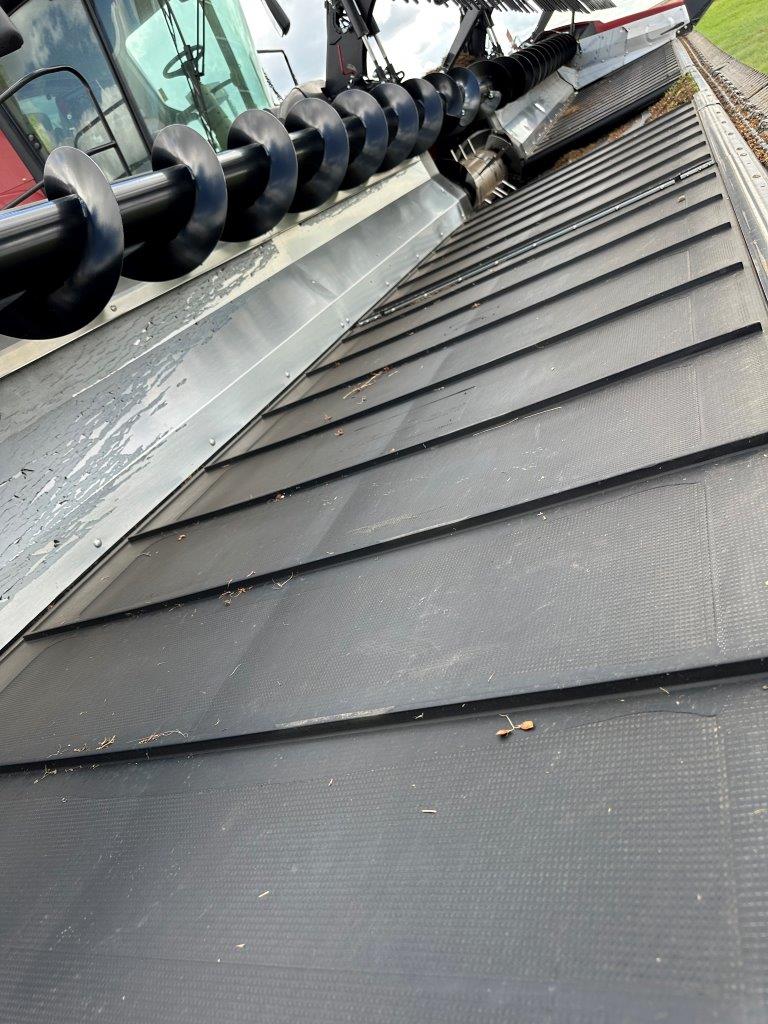 2024 MacDon FD240 Header Combine