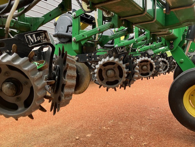 2012 John Deere DB60 Planter
