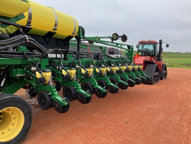 2012 John Deere DB60 Planter