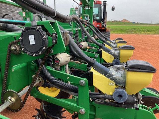 2012 John Deere DB60 Planter