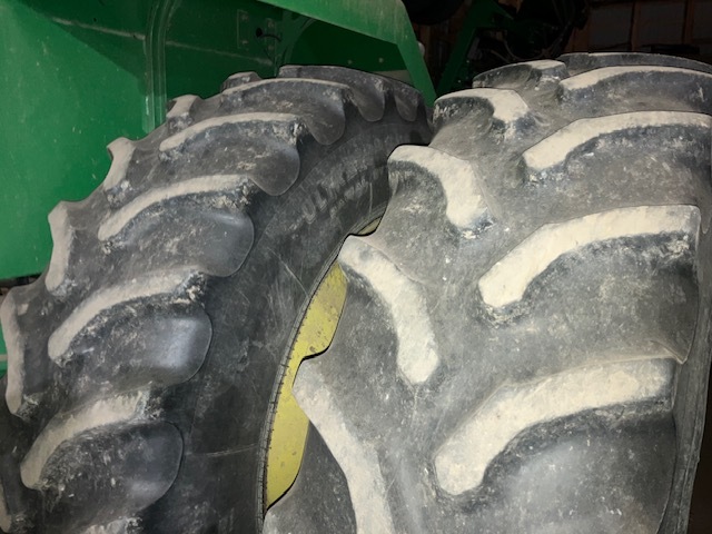 1992 John Deere 8760 Tractor