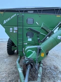 2002 Brent 1084 Grain Cart